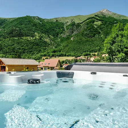 Les Petits Ecrins - Avec Spas Privatifs Chalet